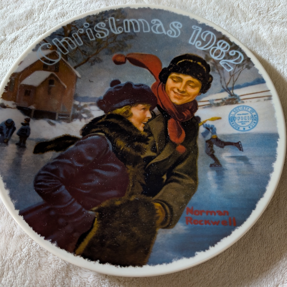 Knowles Christmas Courtship Plate with Red Accents